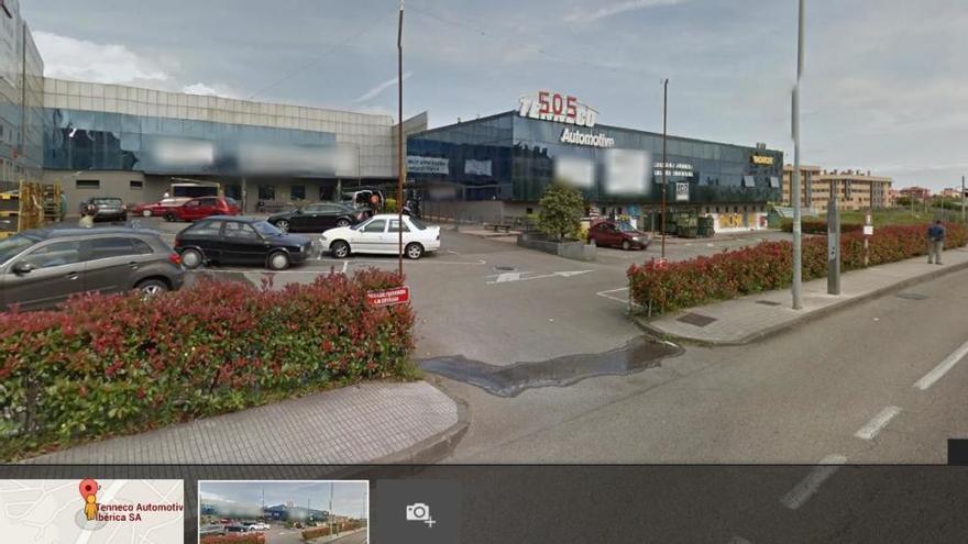 Tenneco obliga a Google a difuminar en &quot;street view&quot; los carteles de protesta de su fábrica en Gijón