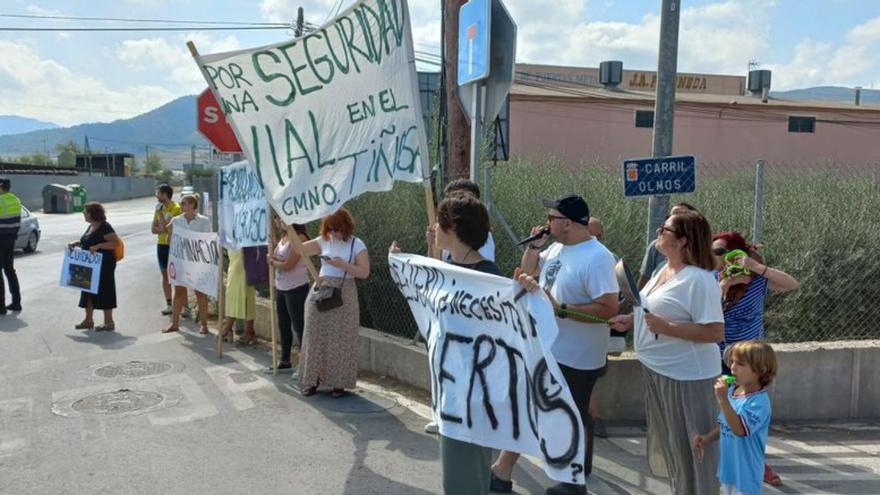 Una de las protestas de los vecinos de Camino de Tiñosa. | L.O.