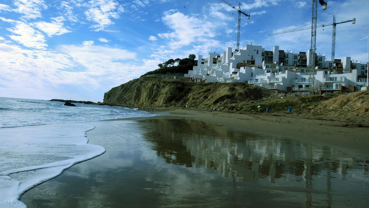 Cala Lanuza (El Campello)