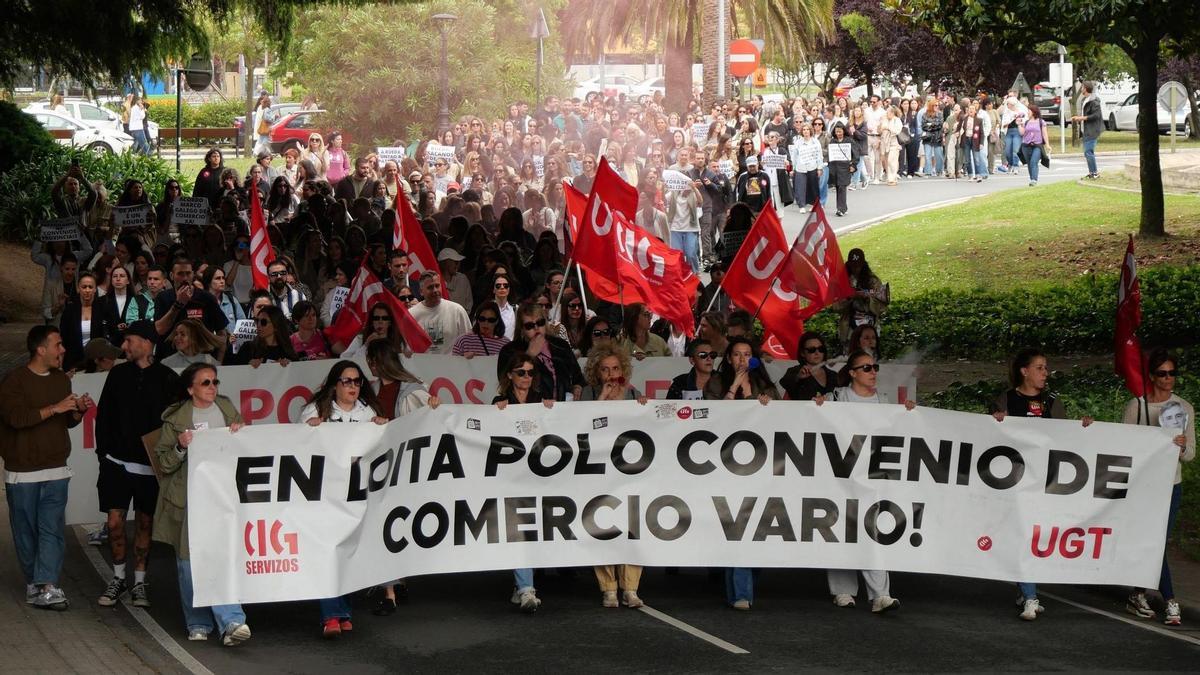 Manifestación, hoy martes, de trabajadores del textil coruñés.