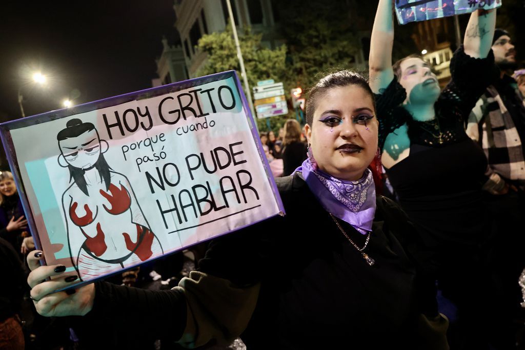 Las mejores imágenes de la manifestación del 8M en Murcia