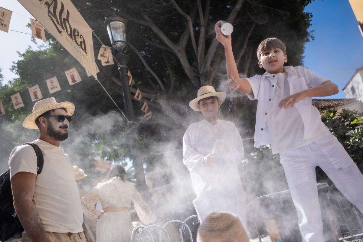 Los Indianitos