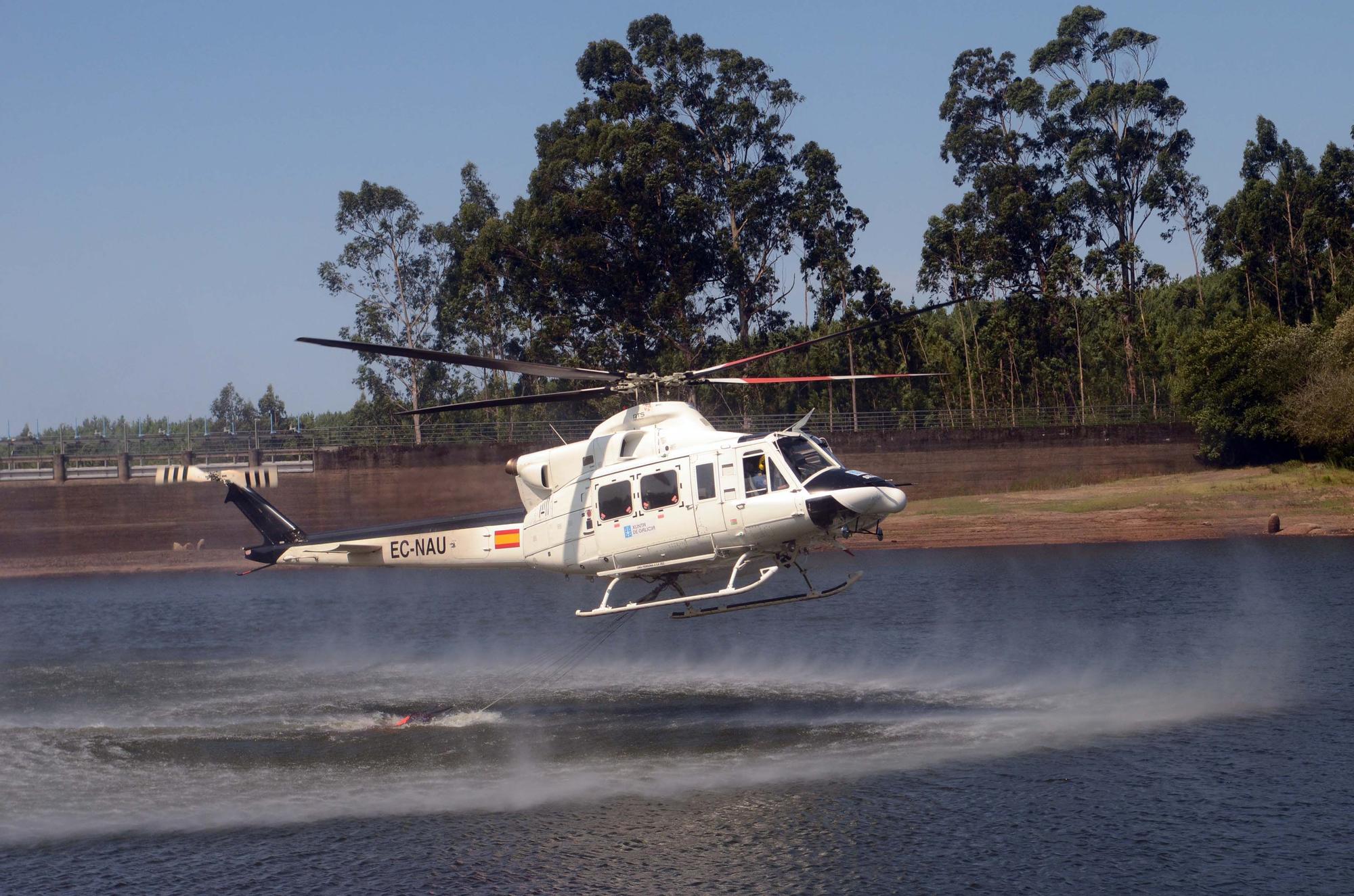 Jornada de humo y cenizas en Arousa con hasta cuatro focos activos