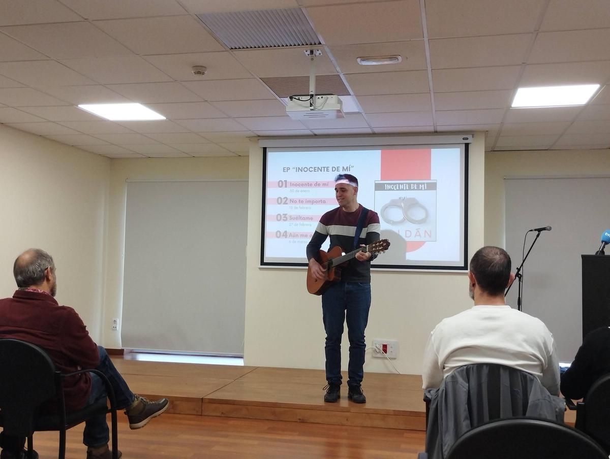 Miquel Roldán, en enero, durante la presentación de su libro.