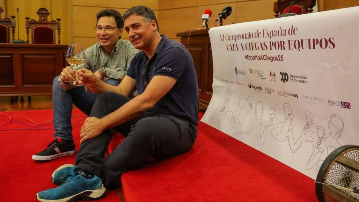 El concejal Abal y el organizador Aragunde presentan la cita.