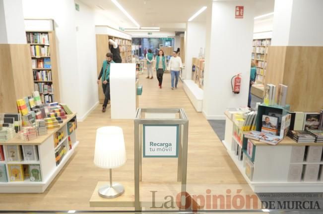 Apertura de Casa del Libro en Murcia