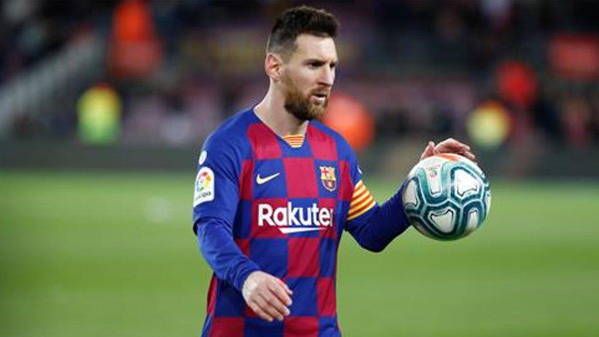 Messi y el balón mantienen un idilio eterno