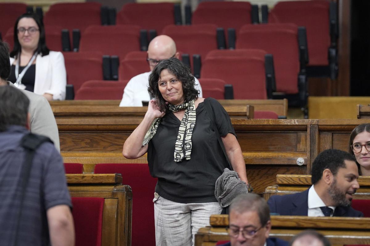 La diputada de la CUP, Pilar Castillejo, en el Parlament