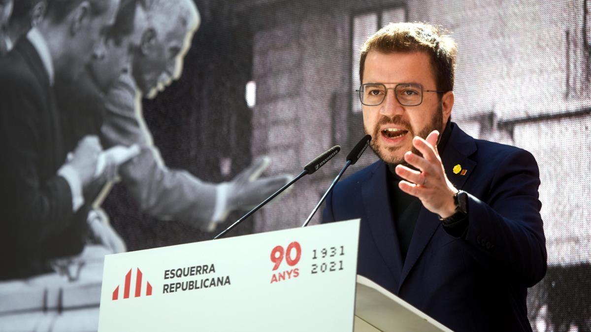 El candidato a la presidencia de la Generalitat por ERC, Pere Aragonès, durante su intervención en el acto de celebración del 90 aniversario de la fundación del partido republicano