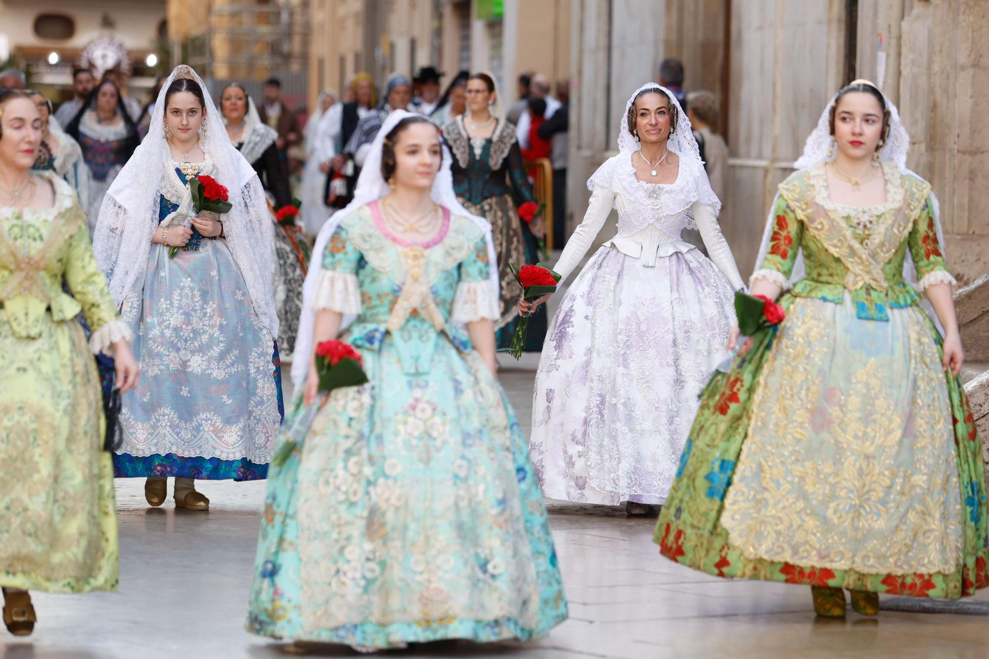 Búscate en el primer día de la Ofrenda en la calle San Vicente entre las 17:00 y las 18:00