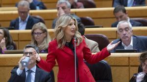 La vicepresidenta segunda y ministra de Trabajo, Yolanda Díaz, interviene durante una sesión de control al Gobierno, en el Senado, a 5 de marzo de 2024, en Madrid (España).