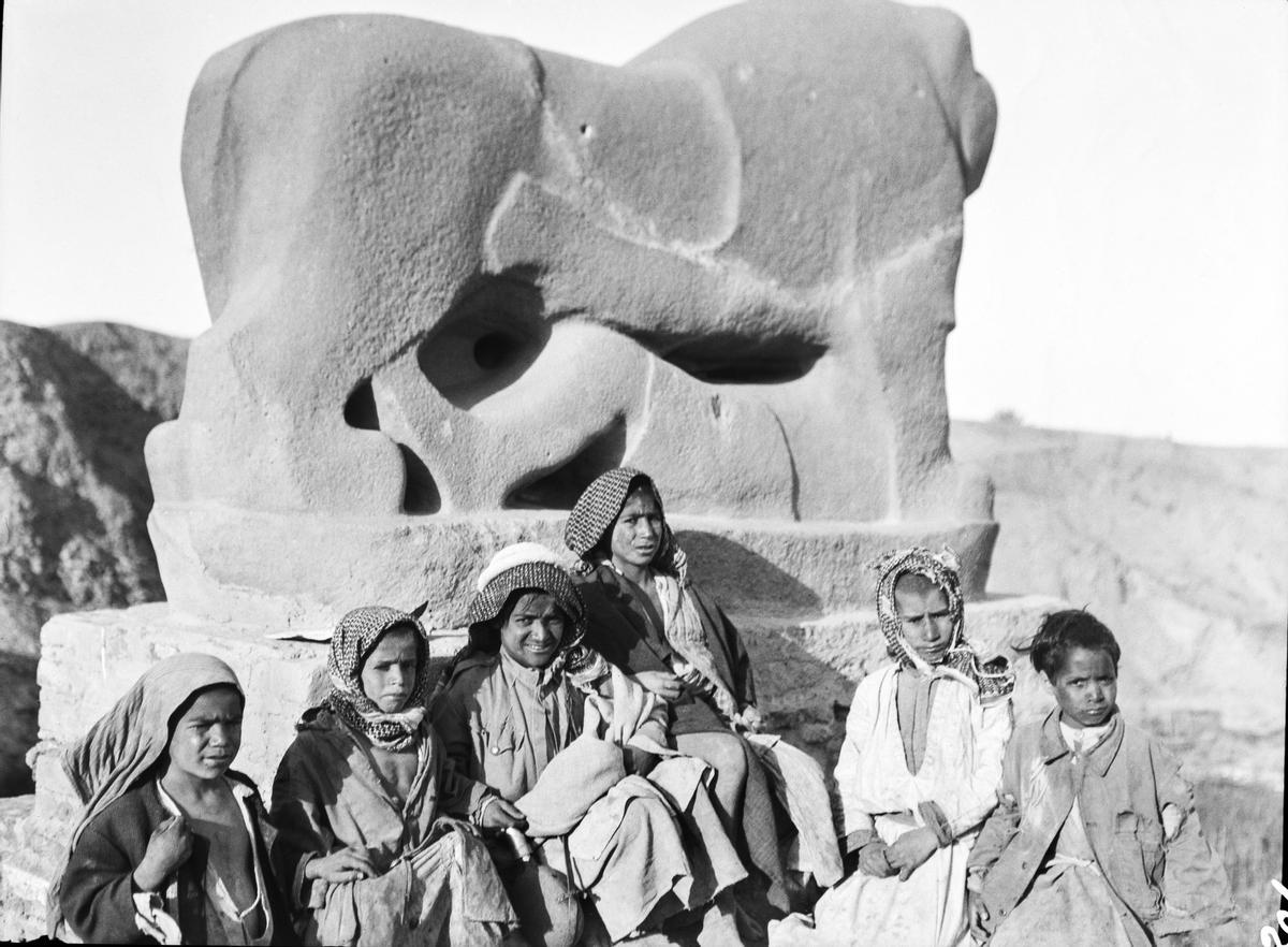 7_Lleó monumental a les ruïnes de Babilònia Iraq 1922.jpg