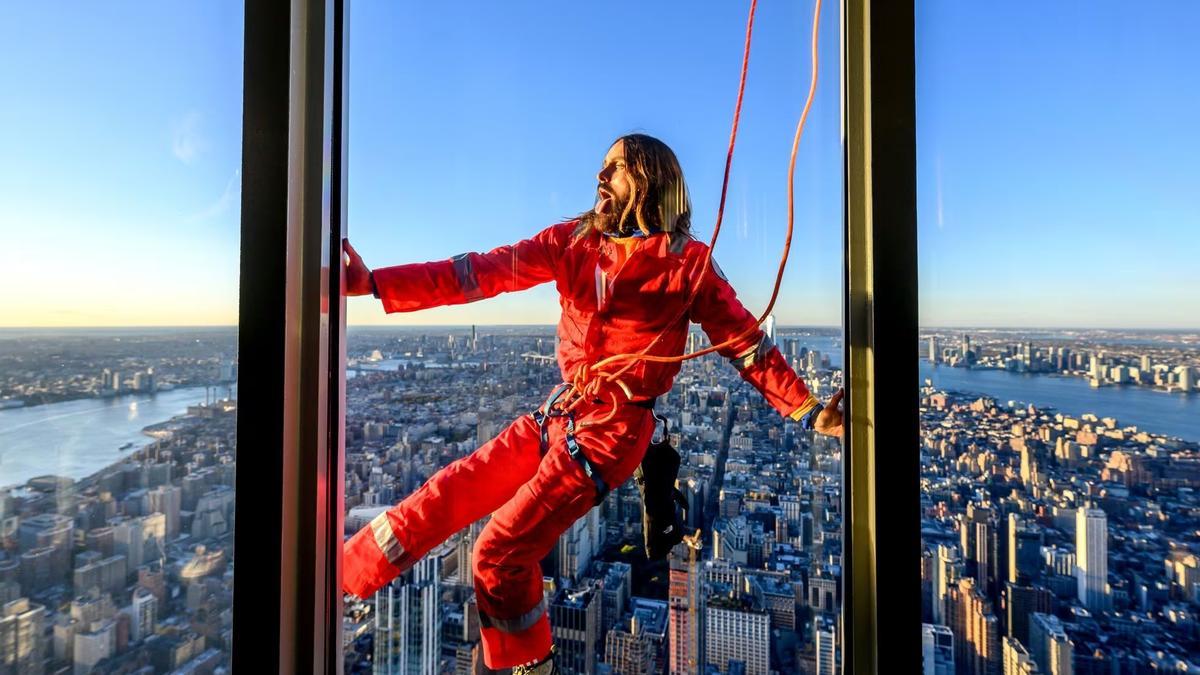 Jared Leto escala el Empire State Building y se convierte en la primera persona en alcanzar su cima de forma legal