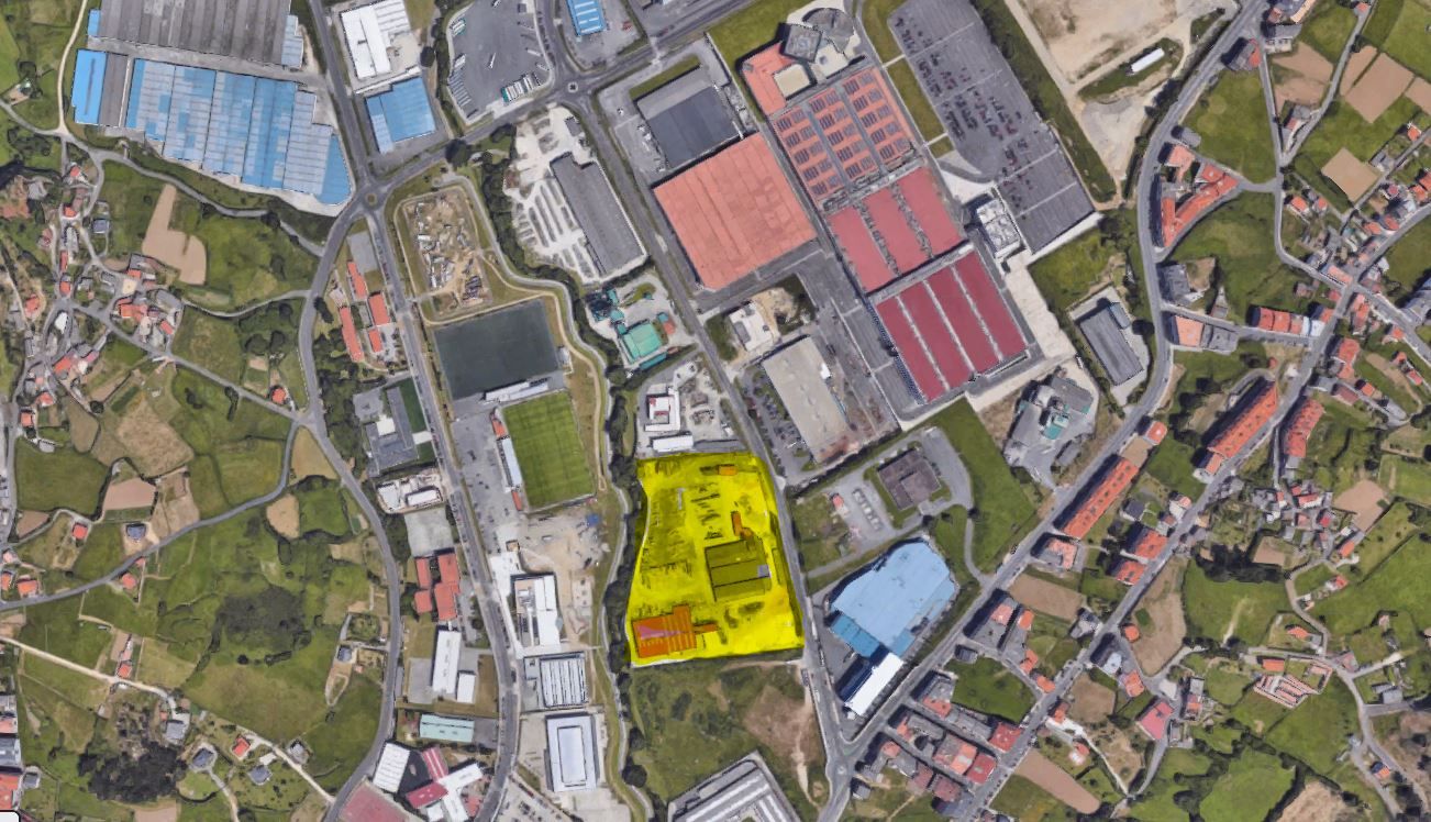 En amarillo, la parcela adquirida al lado de las instalaciones de Inditex.