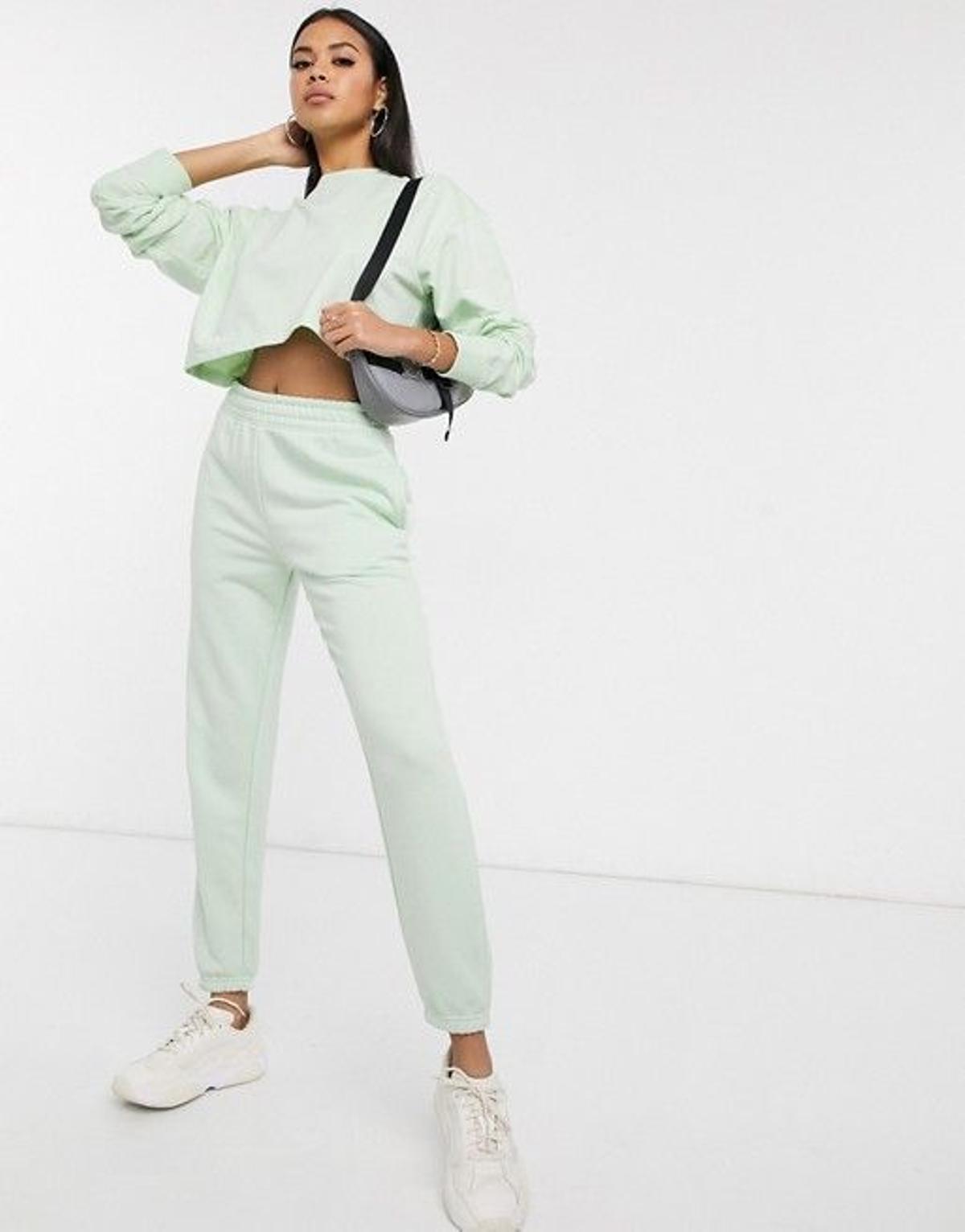 Conjunto de pantalón jogger y sudadera mint, de Missguided