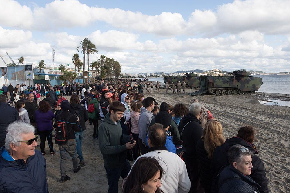 La Infantería de Marina toma Ibiza