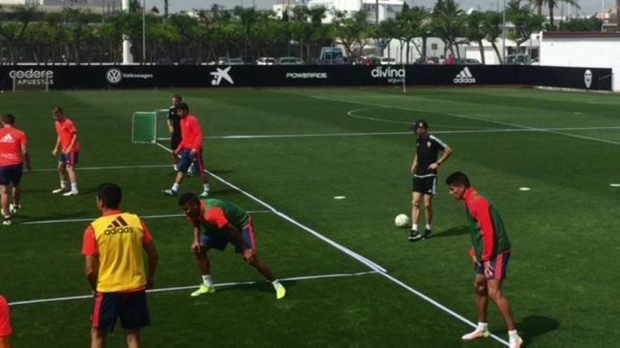 Pako Ayestaran, primer entrenamiento tras renovar