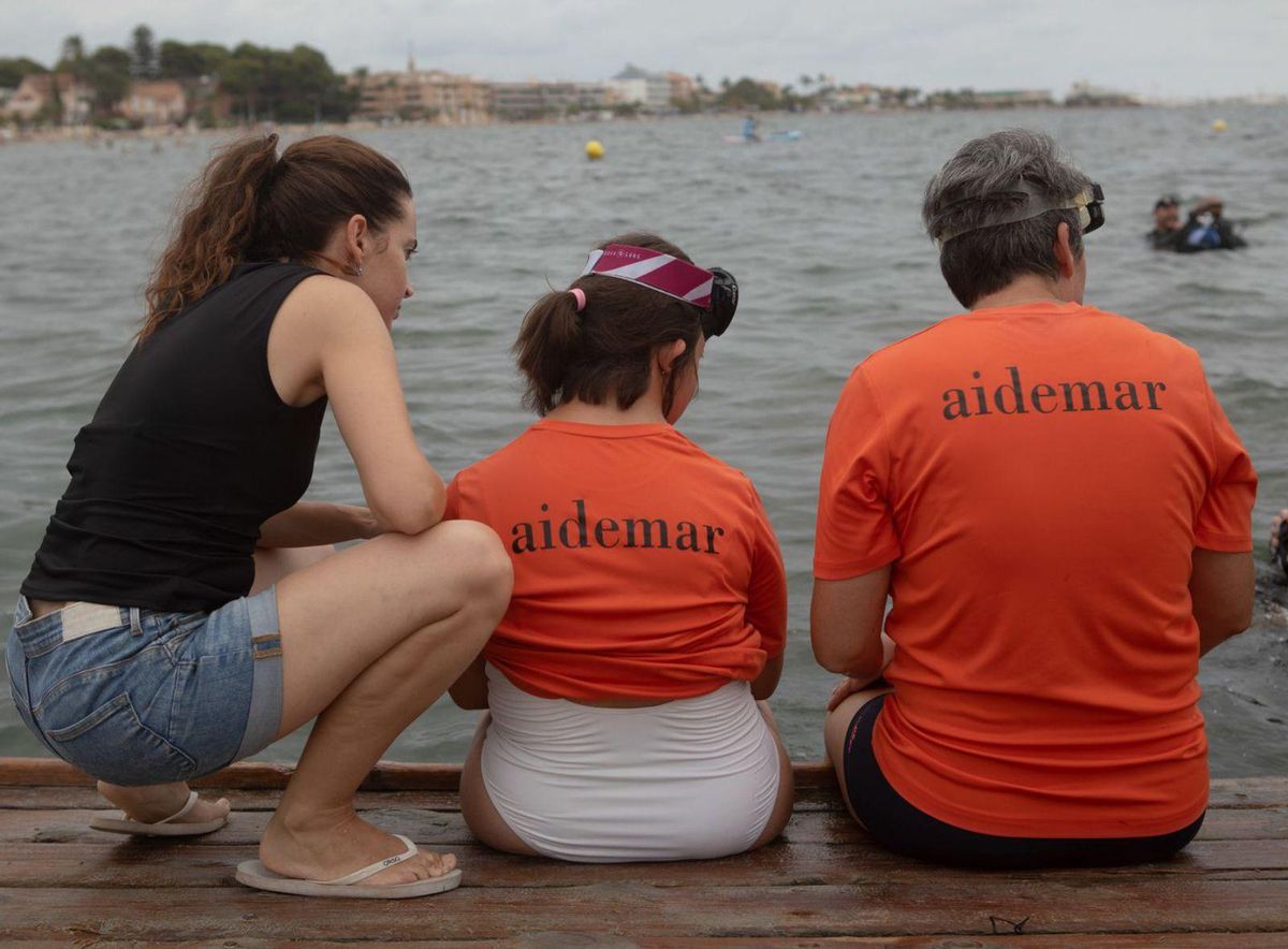 Un momento de la jornada de ayer en la playa de Santiago de la Ribera.