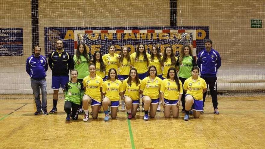 El Balonmano Corvera no cede