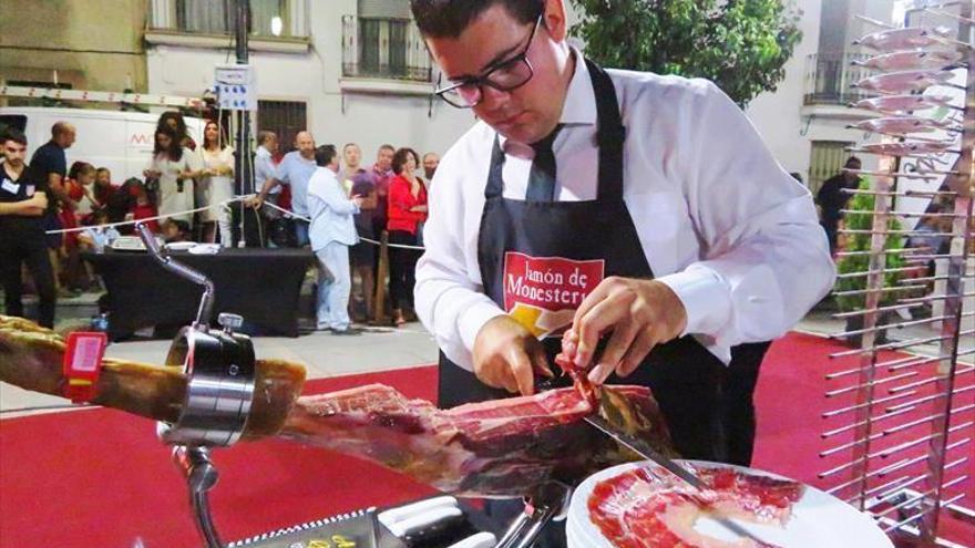 El Cuchillo Jamonero de Oro de Monesterio se queda sin dueño