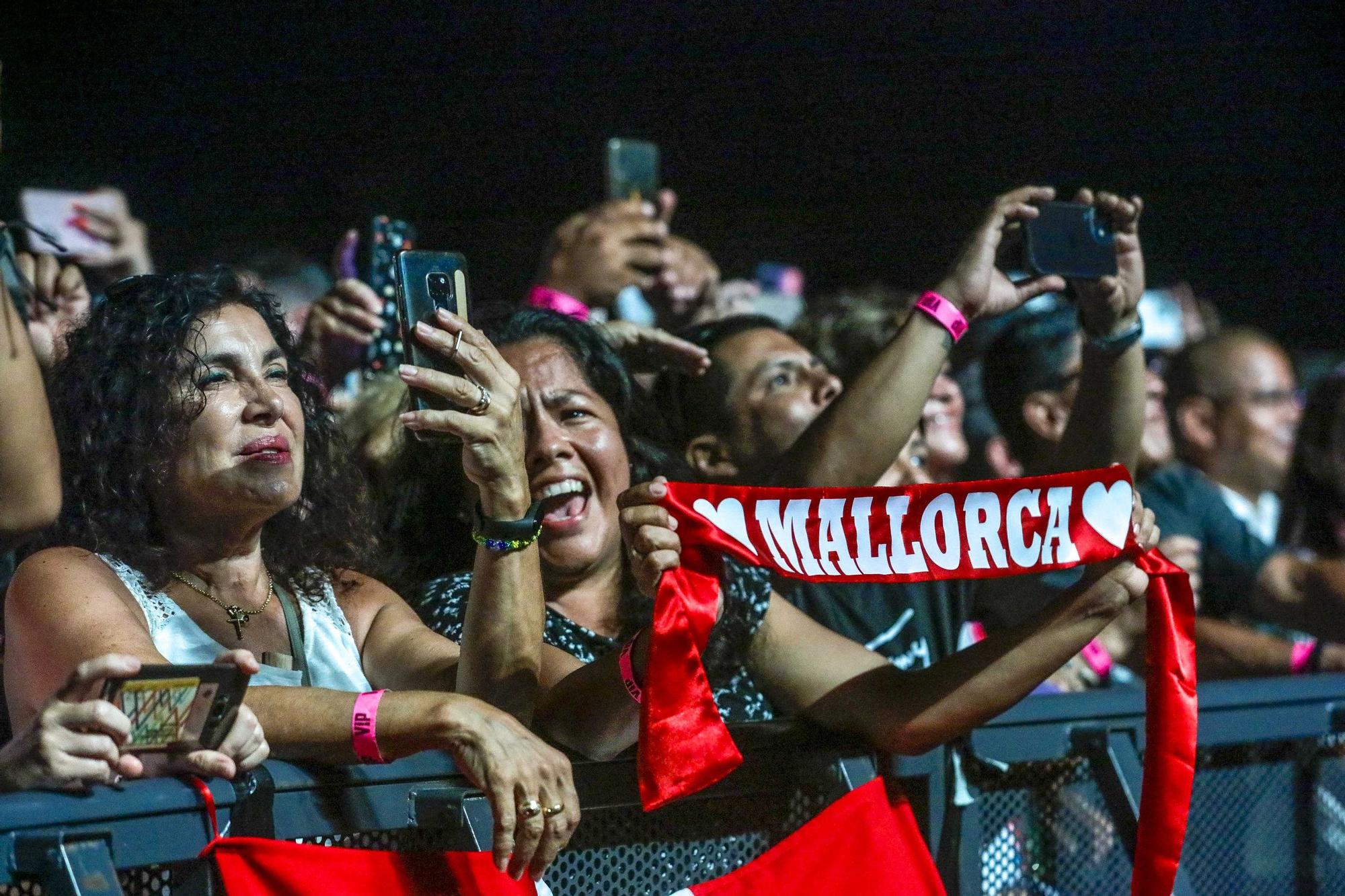 Marc Anthony ofrece su primer concierto en la isla ante 10.000 personas