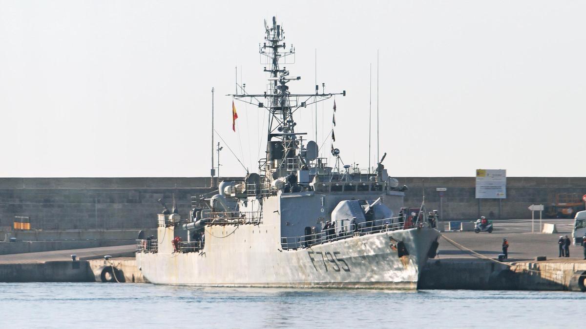 El buque de guerra de la marina francesa Commandant Ducuing en Palma