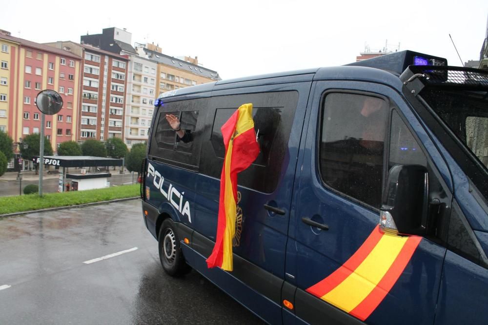 La llegada de los policías de Oviedo en Cataluña