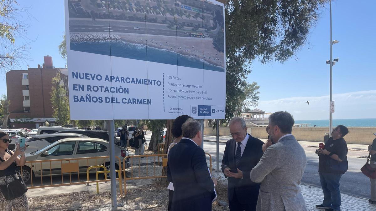 Nuevo aparcamiento en rotación delante de los Baños del Carmen