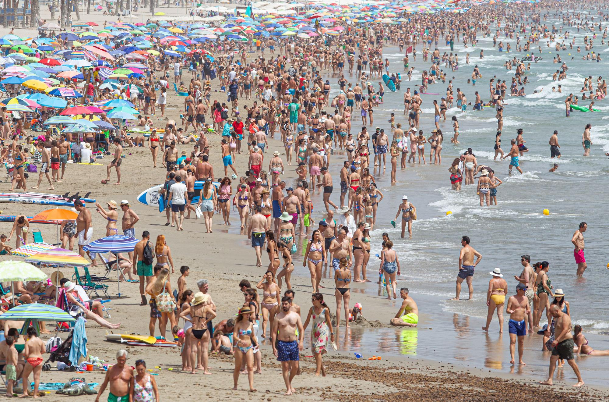 Playas llenas el primer domingo de julio