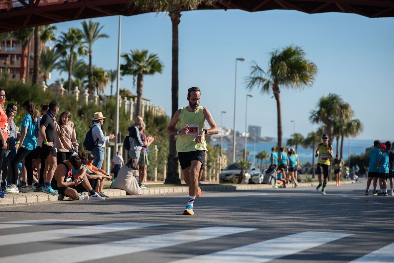 Una imagen de la VIII Carrera Litoral de Benalmádena.