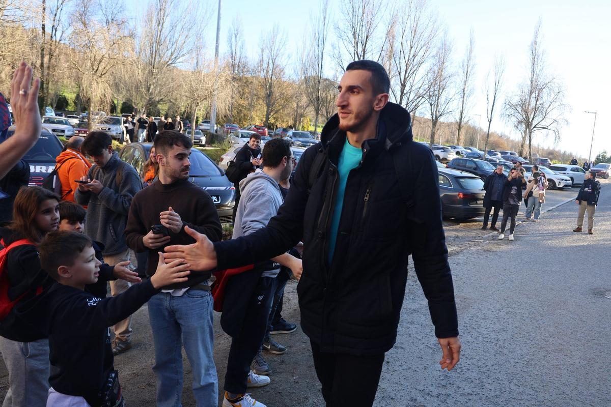 Un derbi de aficiones: Obradoiro-Leyma