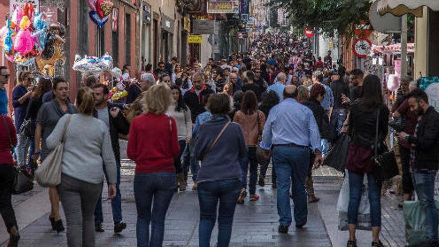 La población en Canarias crece hasta los 2,15 millones de habitantes