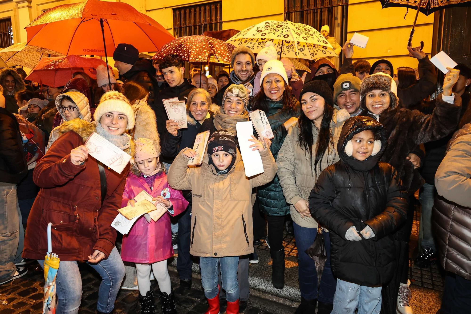 Las imágenes del Día de la Burrita y el Bando Real de Alcoy