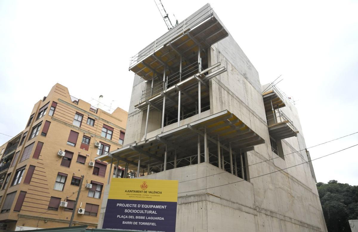 El centro socio-cultural de Torrefiel estará abierto, previsiblemente, a finales de este año