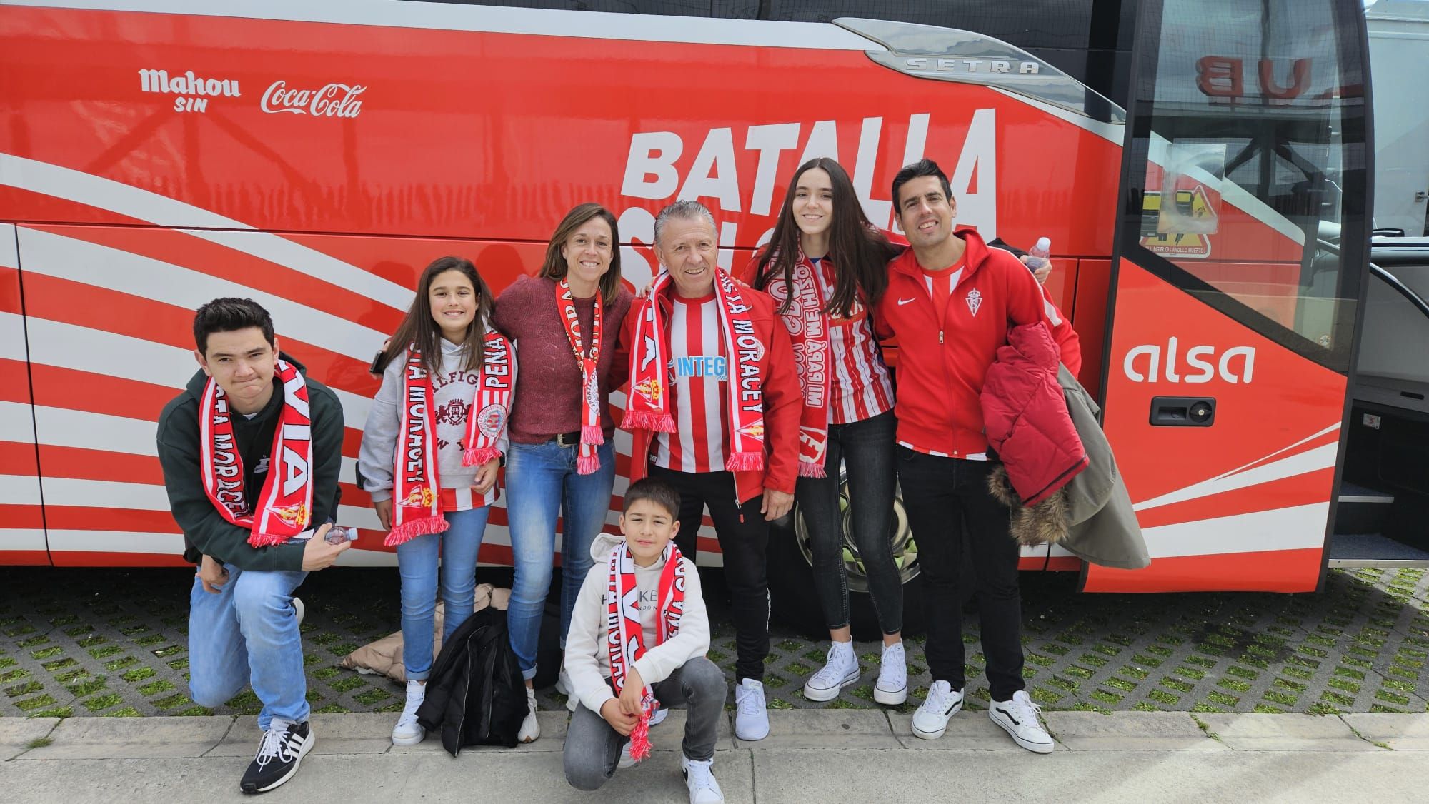 EN IMÁGENES: La Mareona baña de sportinguismo Lezama