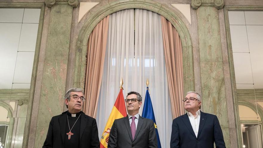 El Gobierno y la Iglesia pactan iniciar las reparaciones a víctimas de pederastia desde el 15 de abril, pero sin fijar cuantías