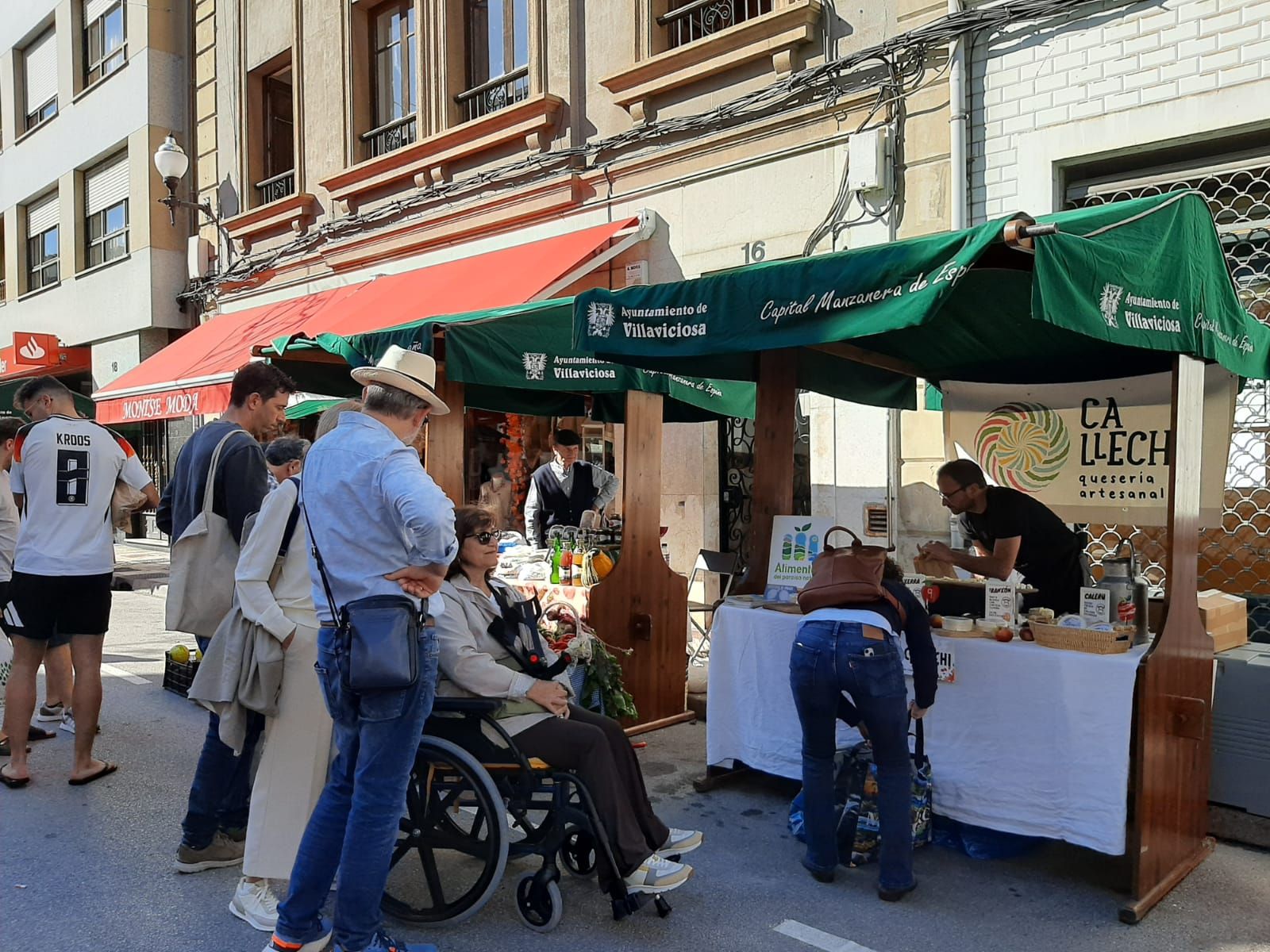 Villaviciosa abre el Festival de la Manzana: la primera mañana de actividades, en imágenes