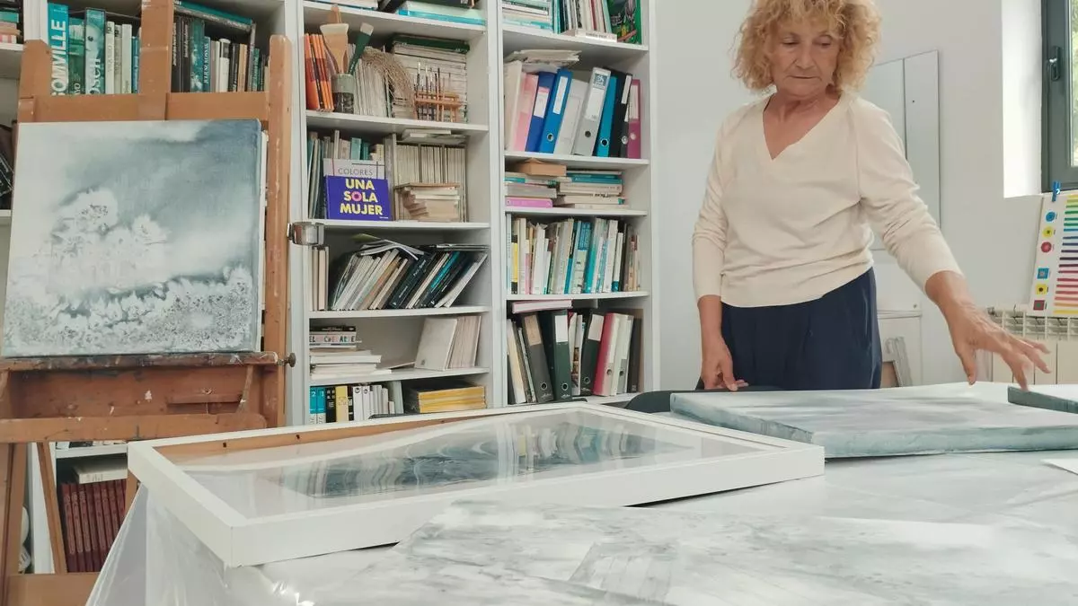 Duli García, la pintora que impregna su obra con las nieblas de Llanera
