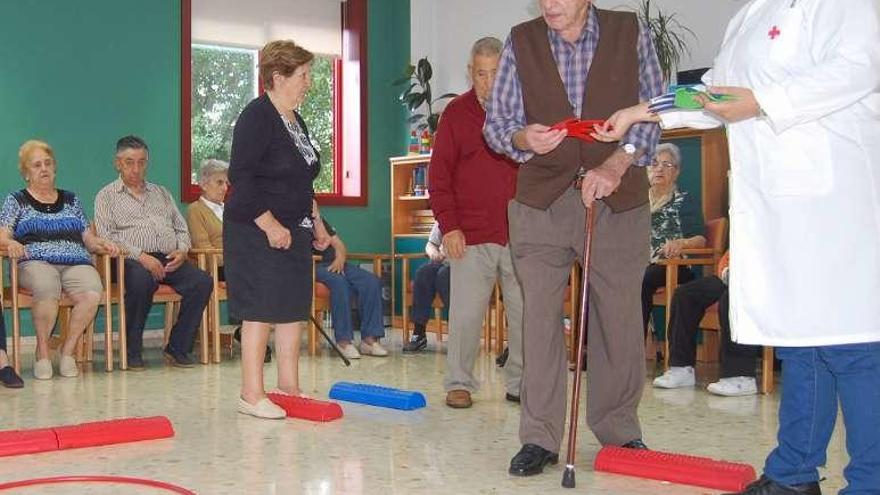 Actividades para mayores en Cruz Roja Ourense. // I.O.