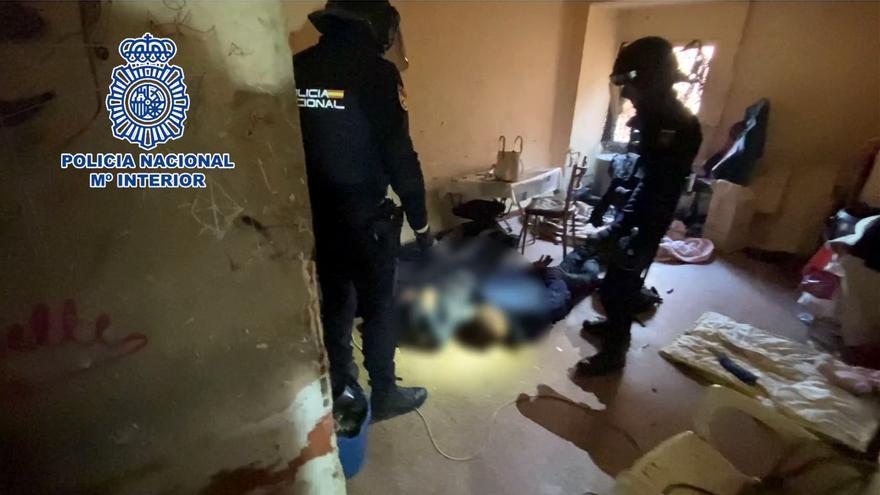 Desarticulada una banda que controlaba la distribución y venta de heroína y cocaína en Elche