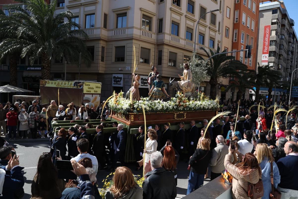 La procesión de "La Burrita" en Alicante, en imágenes