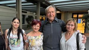 Membres de la família Orrit amb el popular periodista Paco Lobatón en lacte institucional