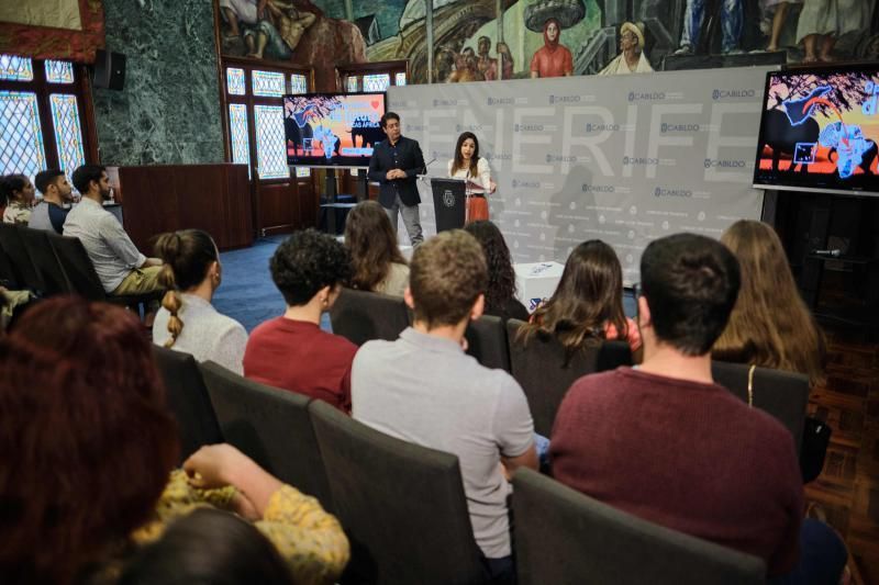 Entrega de Becas África en el Cabildo de Tenerife