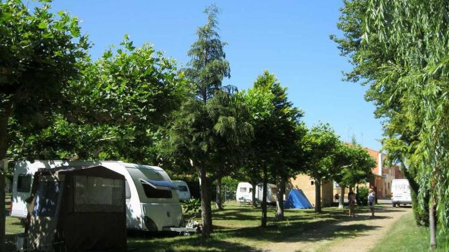 Zona donde estuvo asentado el camping y que ahora va a ser convertida en parque de ocio.