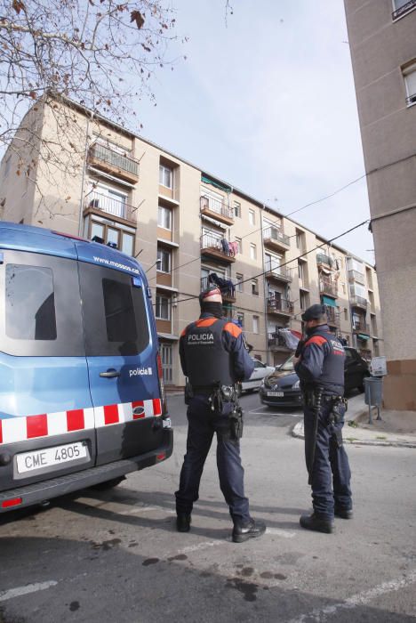 Mossos d'Esquadra i de la Policia Municipal de Girona amb els tècnics d'Endesa