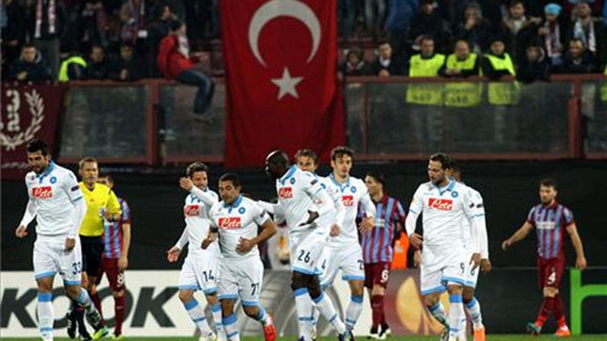 El Nápoles celebrando uno de los goles en Turquía