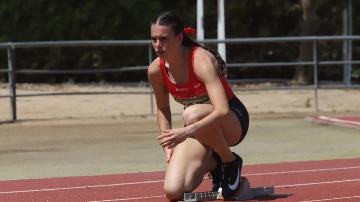 Carmen Avilés, antes de una competición con el club Los Califas.