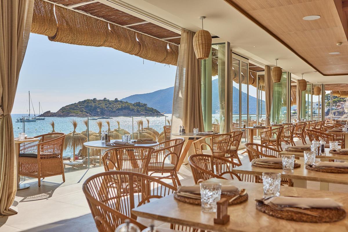 Las extraordinarias  vistas a sa Dragonera de Aqua Beach Club.
