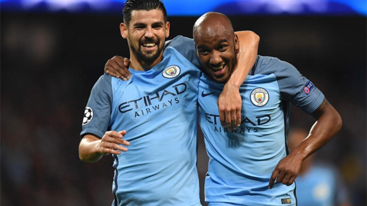 Nolito y Delph, jugadores del Manchester Ciyt de Pep Guardiola