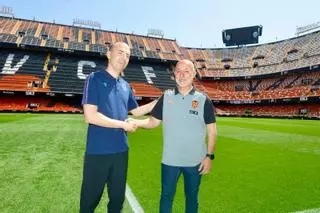 Buen ambiente antes del Derbi en Mestalla